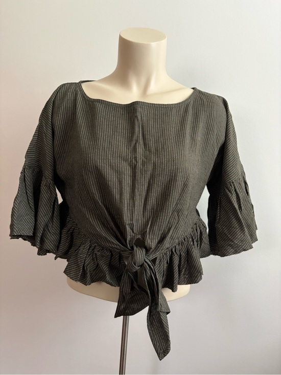 Olivaceous Tops - Olivaceous Small Green Ruffle Peplum Tie-Front Ruffle 3/4 Sleeve Blouse